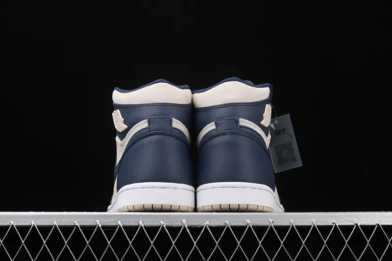 All categories Air Jordan Jordan series basketball shoes Air Jordan 1 High Air Jordan 1 Retro Premium AJ1 Joe 1 khaki blue frosted basketball shoes AQ9131-401